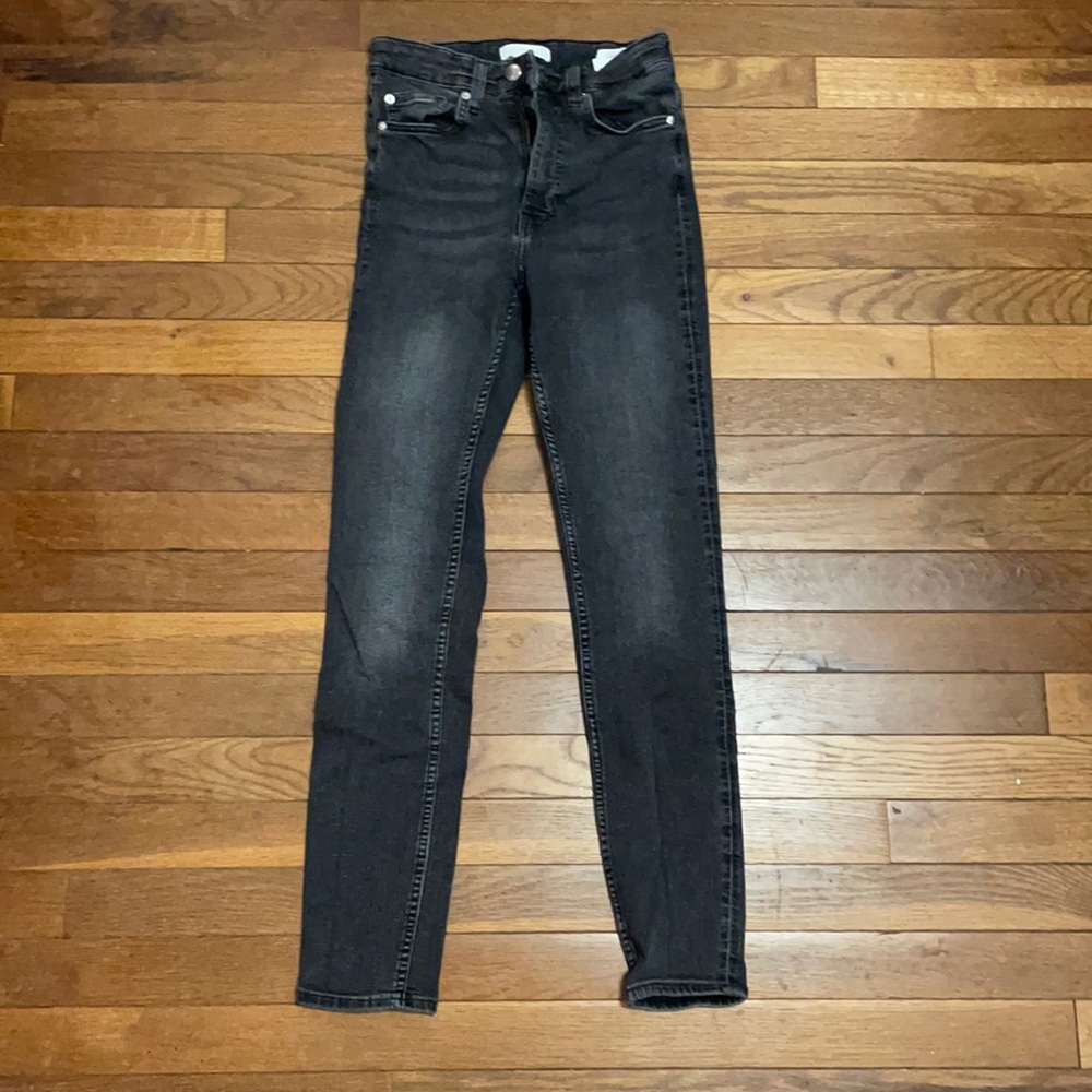 black jeans size 4